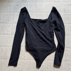 Aritzia Babaton Contour Long Sleeve Bodysuit